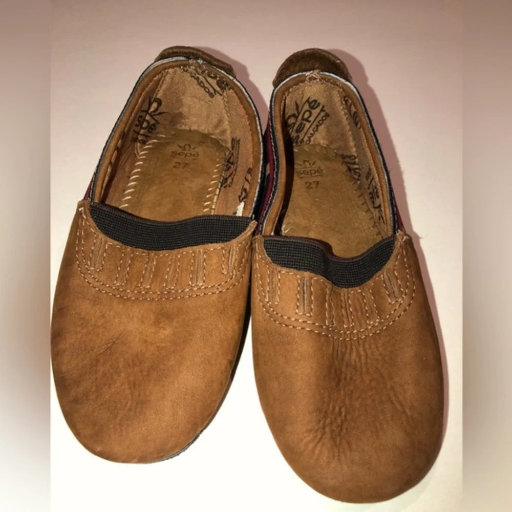 Kids moccasins size‎ 27 slip on